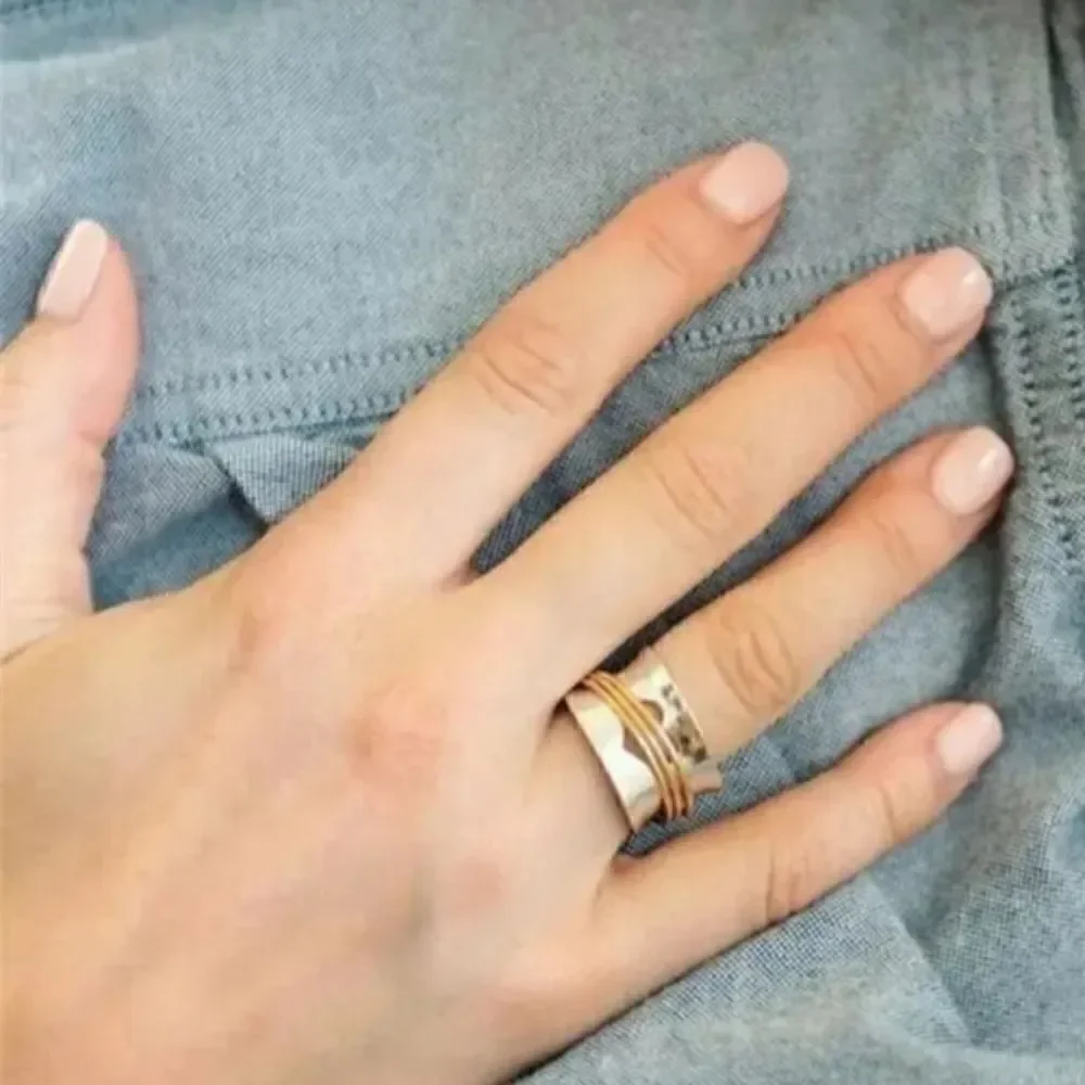 Silver Hollow Heart Fashion Ring